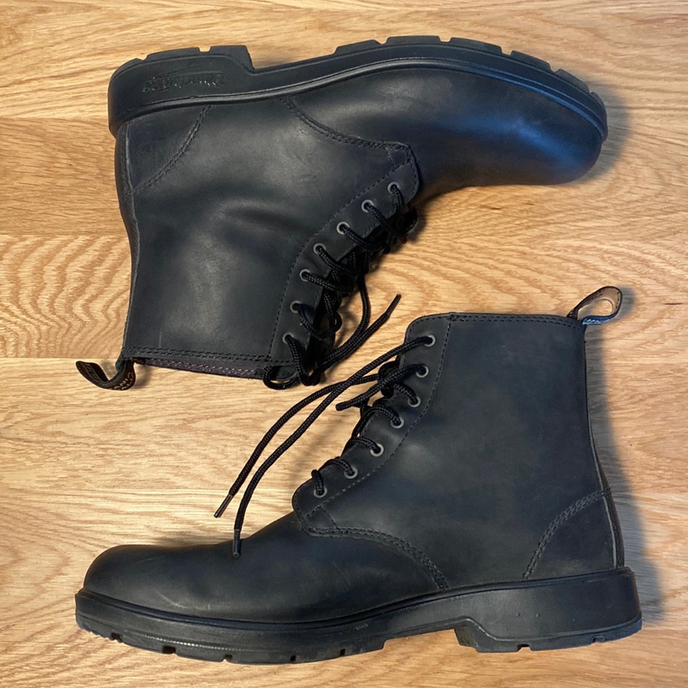 Blundstone 1936 lace up rustic black boot